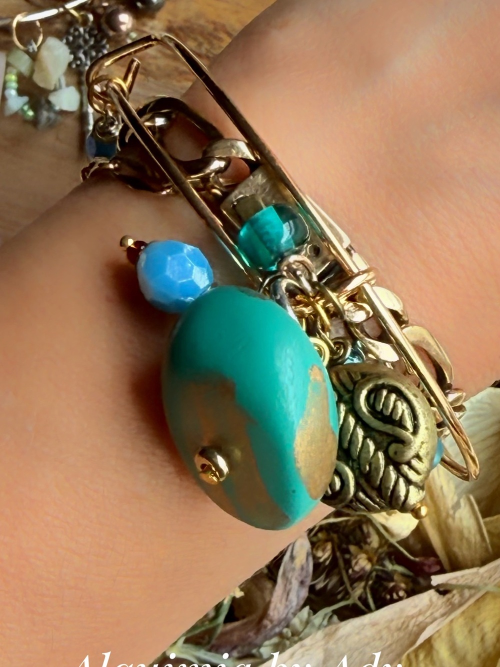 Alquimia Turquoise and Blue Beaded Gold-Tone Charm Bracelet